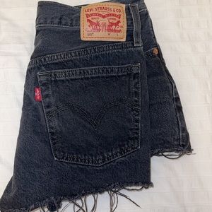 LEVI’S 501 SHORTS